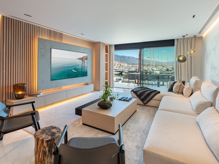 Apartment for Weekly Rent in Costa del Sol Puerto Banús, Malaga 1