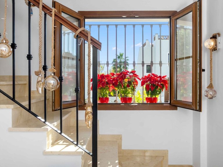 Villa for Sale in Estepona, Malaga 13