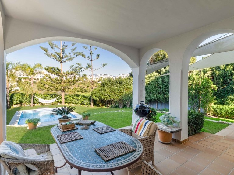 Villa for Sale in Estepona, Malaga 2