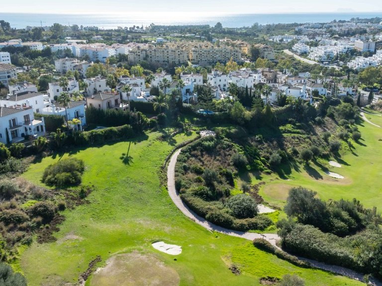 Villa for Sale in Estepona, Malaga 26
