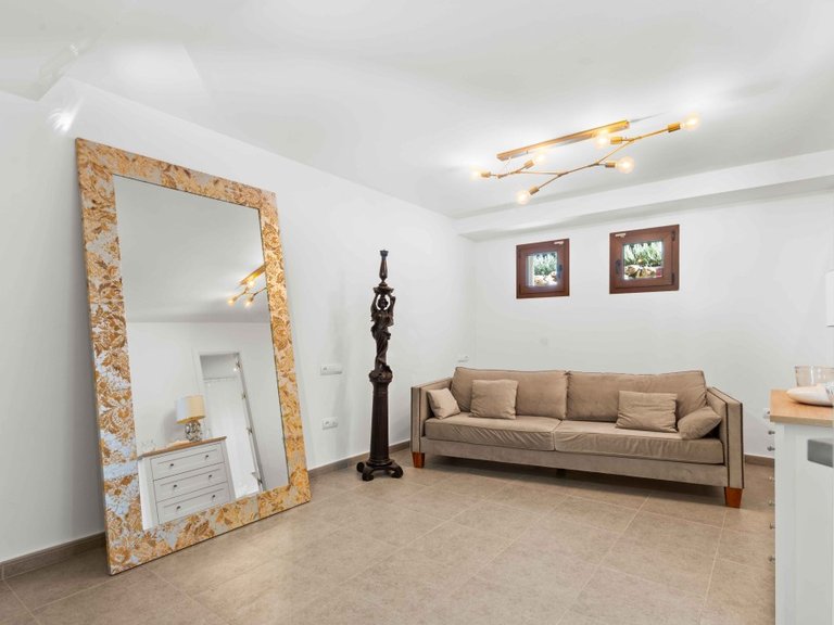 Villa for Sale in Estepona, Malaga 27