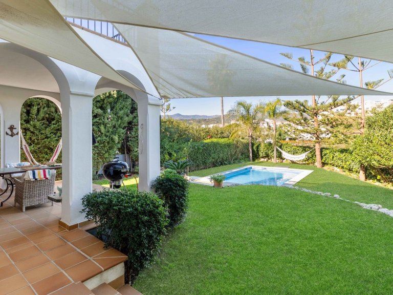 Villa for Sale in Estepona, Malaga 8
