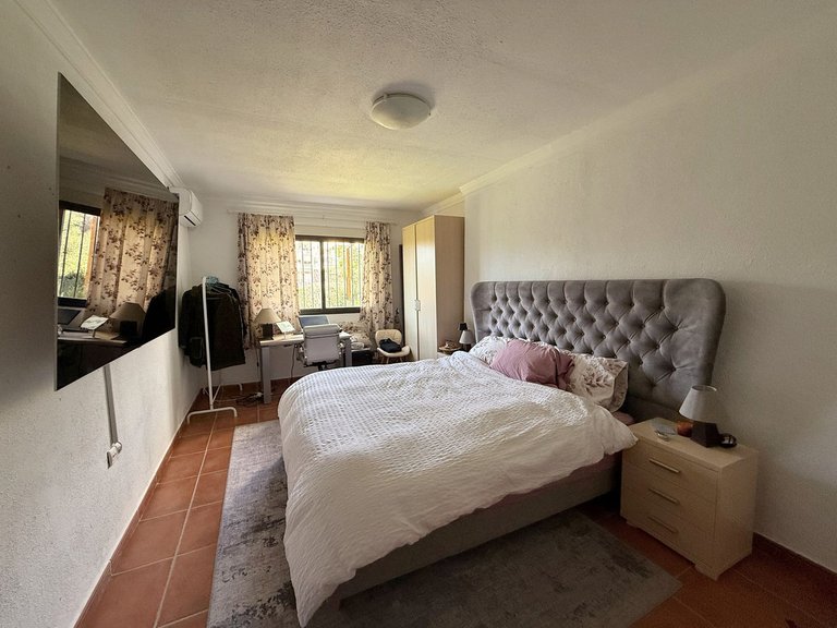 Villa for Sale in Calahonda, Malaga 6