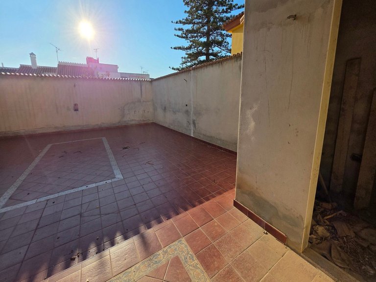 Villa for Sale in Los Boliches, Malaga 10