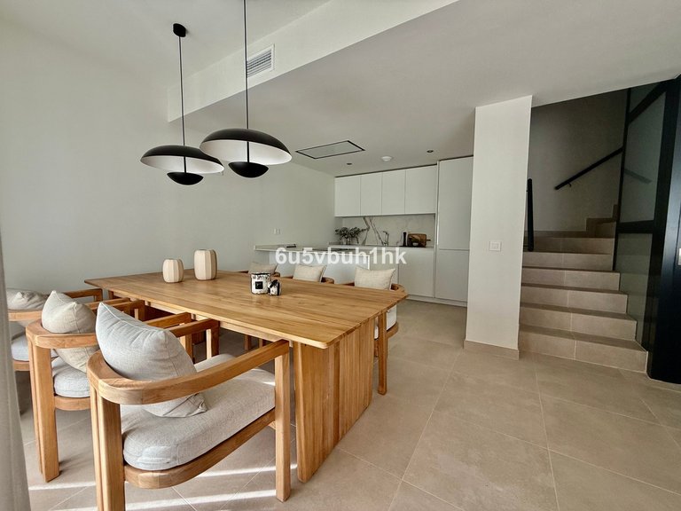 Villa for Sale in Benalmadena, Malaga 1