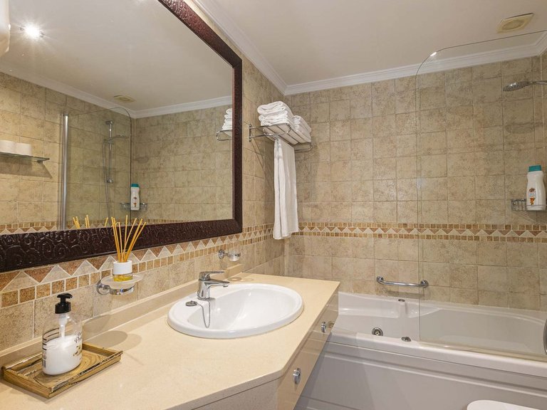 Apartment for Sale in El Chaparral, Malaga 17