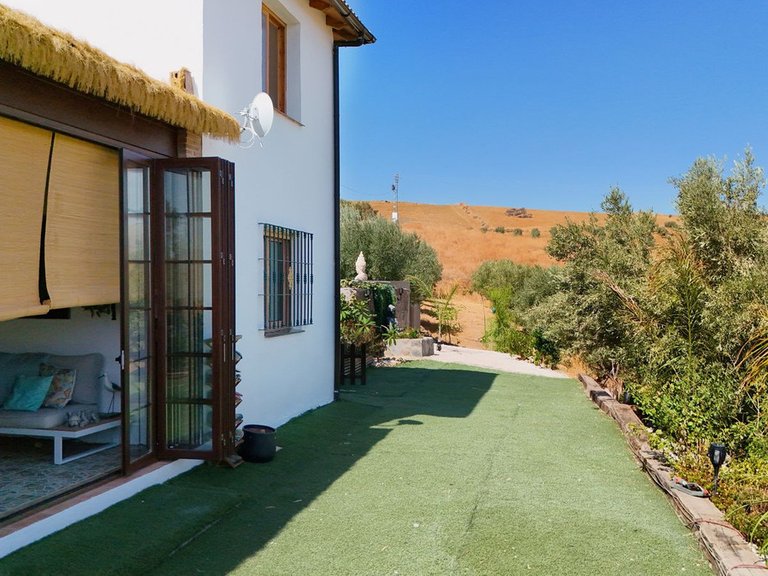 Villa for Sale in Coín, Malaga 12