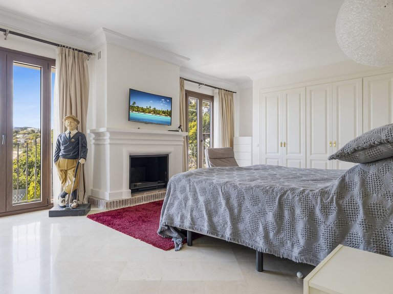 Town House for Sale in Benahavís, Malaga 21