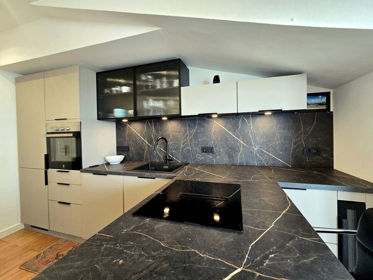 Apartment for Sale in The Golden Mile, Malaga 14