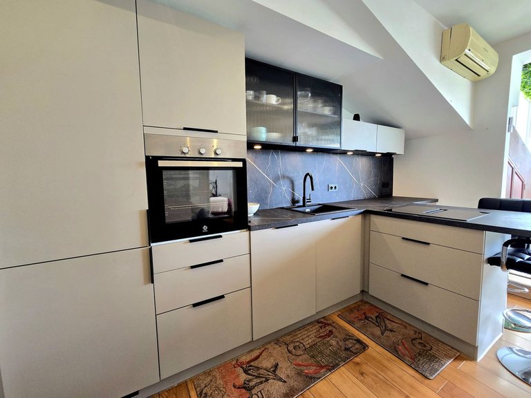 Apartment for Sale in The Golden Mile, Malaga 4
