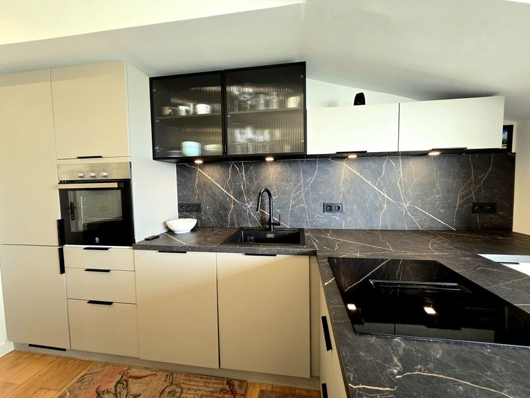 Apartment for Sale in The Golden Mile, Malaga 5