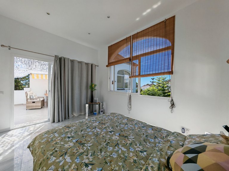 Apartment for Sale in Costabella, Malaga 10