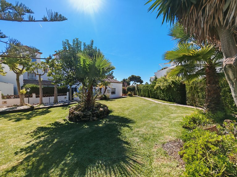 Apartment for Sale in Costabella, Malaga 15