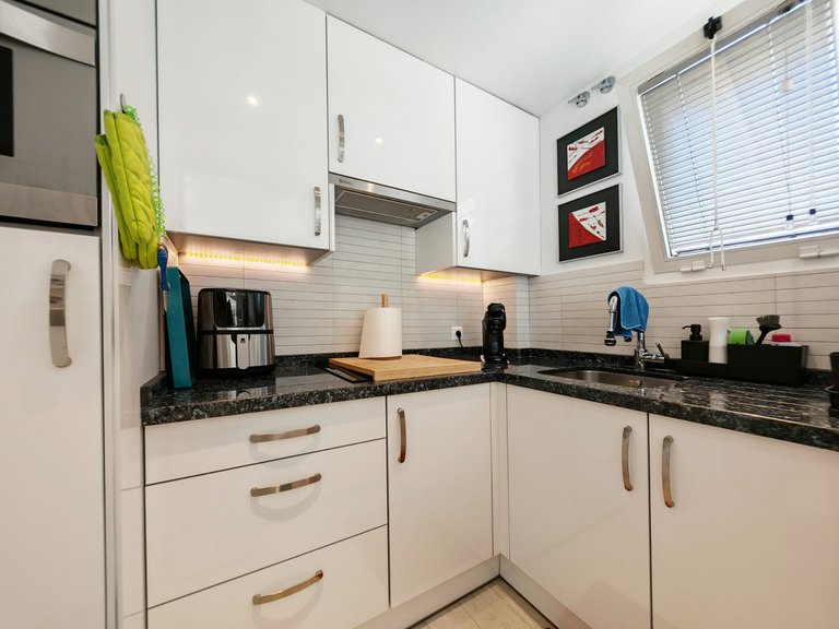 Apartment for Sale in Costabella, Malaga 5