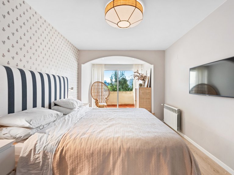 Apartment for Sale in Guadalmina Alta, Malaga 11