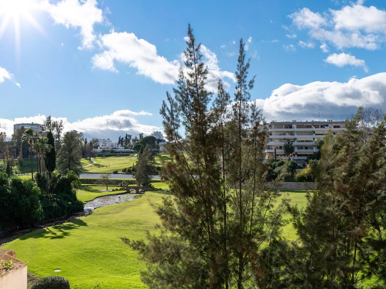 Apartment for Sale in Guadalmina Alta, Malaga 8