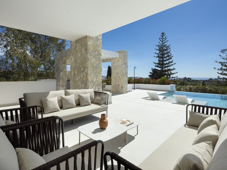 Villa for Sale in Benahavís, Malaga 11