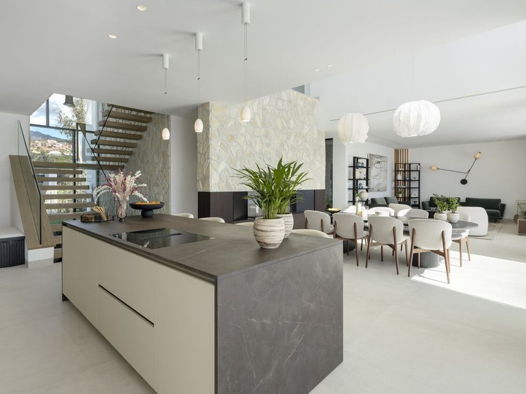 Villa for Sale in Benahavís, Malaga 16