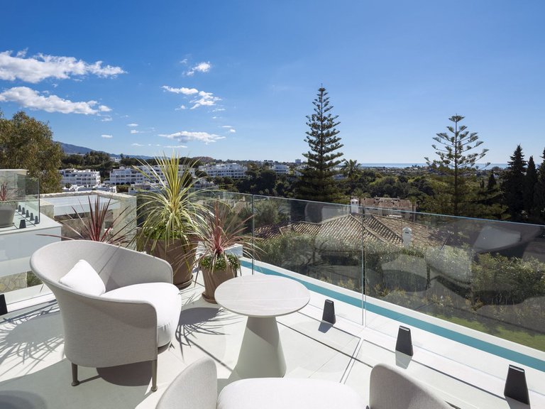 Villa for Sale in Benahavís, Malaga 27