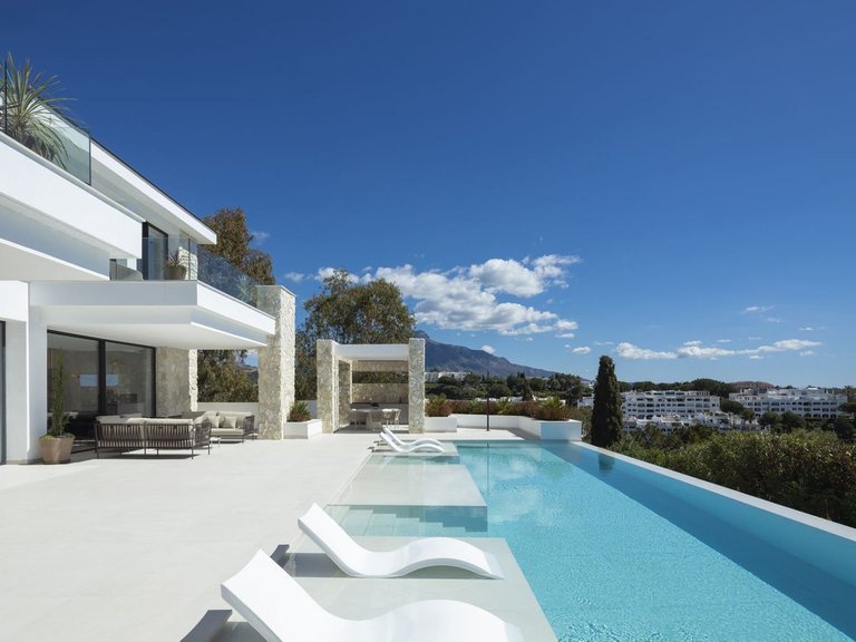 Villa for Sale in Benahavís, Malaga 4