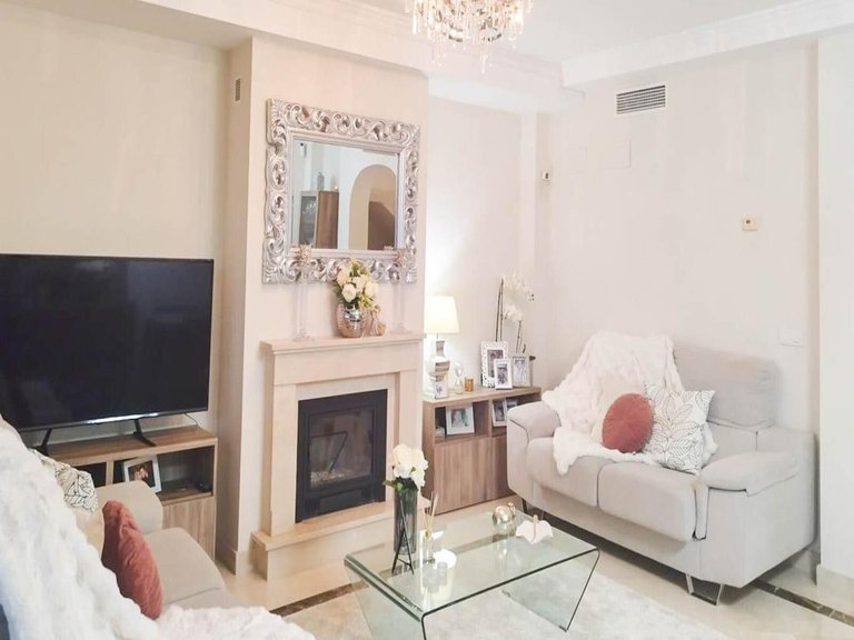 Villa for Sale in Estepona, Malaga 5