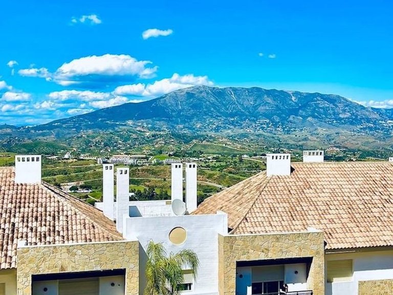 Villa for Sale in La Cala Golf, Malaga 4