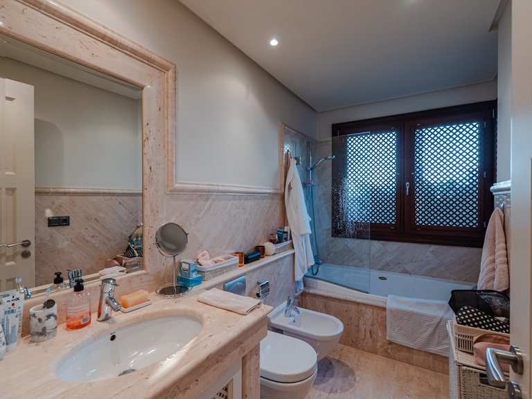Apartment for Sale in Estepona, Malaga 10
