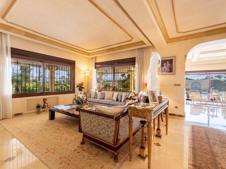 Villa for Sale in Los Monteros, Malaga 12