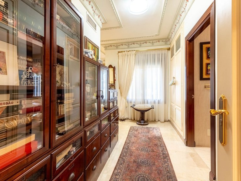Villa for Sale in Los Monteros, Malaga 19