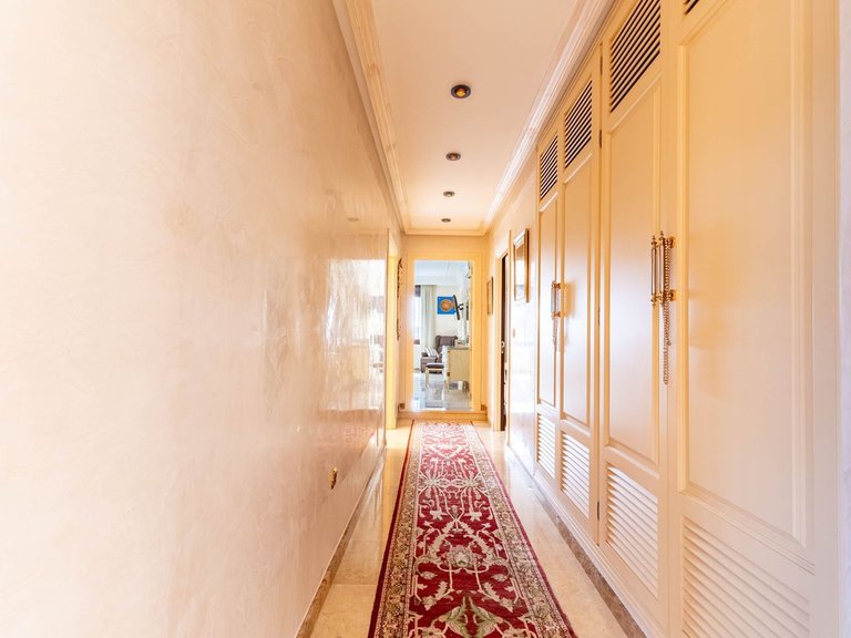 Villa for Sale in Los Monteros, Malaga 39