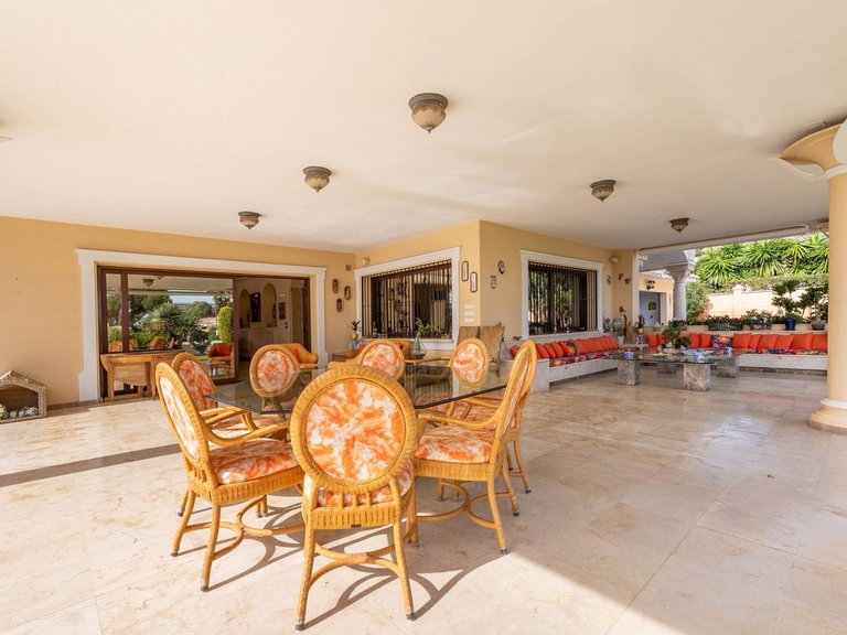 Villa for Sale in Los Monteros, Malaga 54