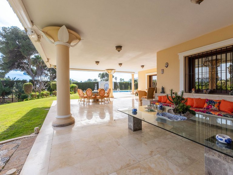 Villa for Sale in Los Monteros, Malaga 56