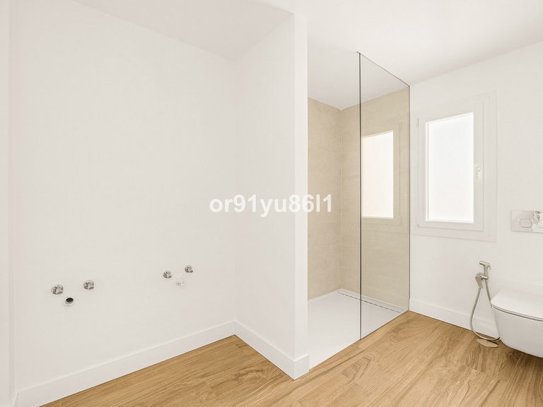 Villa for Sale in Nagüeles, Malaga 13