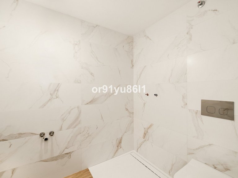 Villa for Sale in Nagüeles, Malaga 18