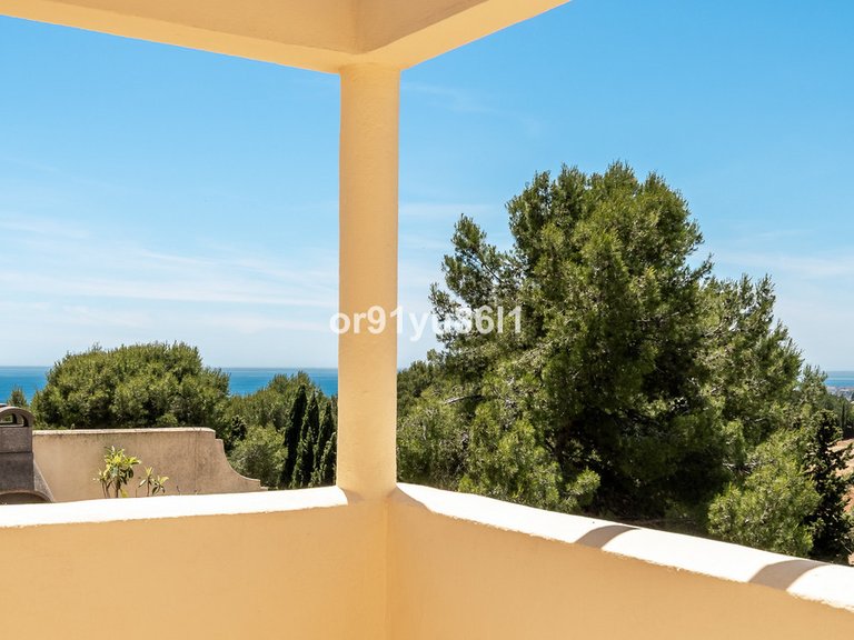 Villa for Sale in Nagüeles, Malaga 19