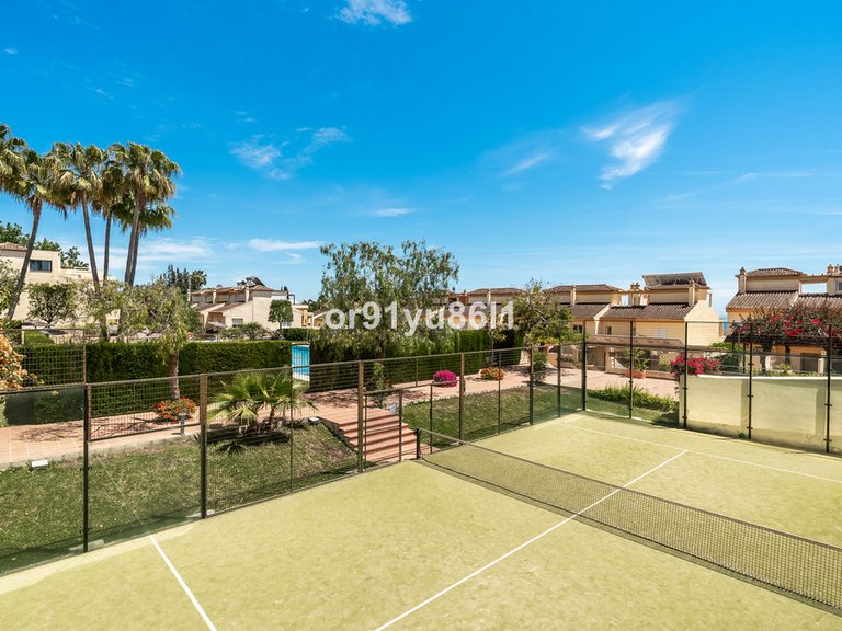 Villa for Sale in Nagüeles, Malaga 22