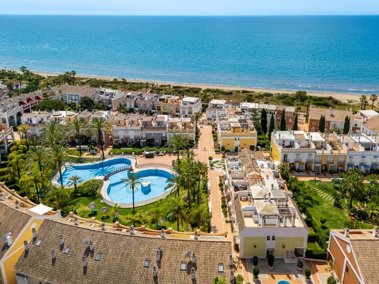 Town House for Sale in Bahía De Marbella, Malaga 1