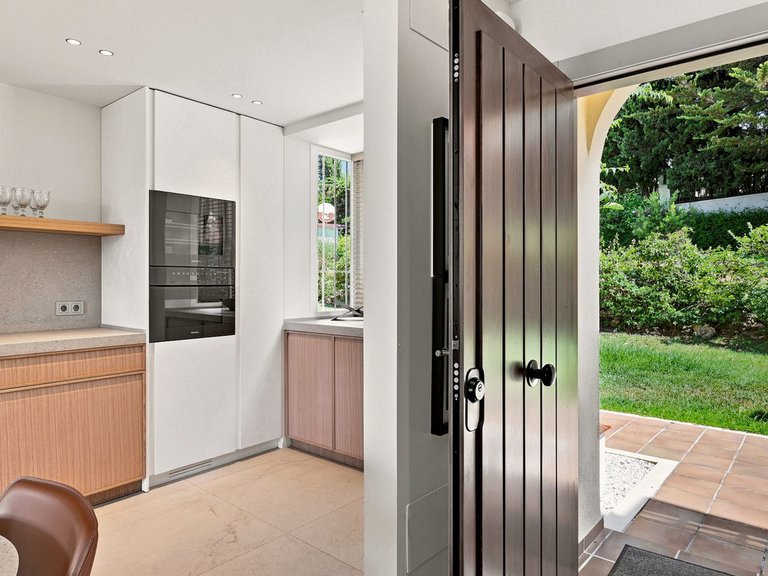 Town House for Sale in Bahía De Marbella, Malaga 10