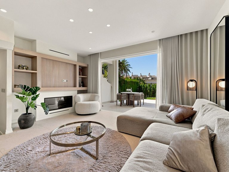 Town House for Sale in Bahía De Marbella, Malaga 8