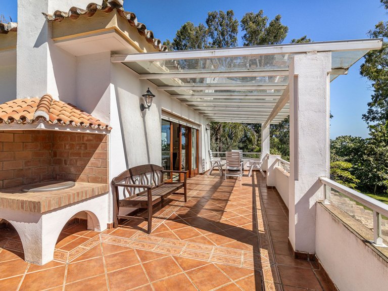 Villa for Sale in Costalita, Malaga 11