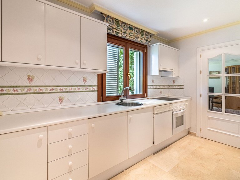 Villa for Sale in Costalita, Malaga 21