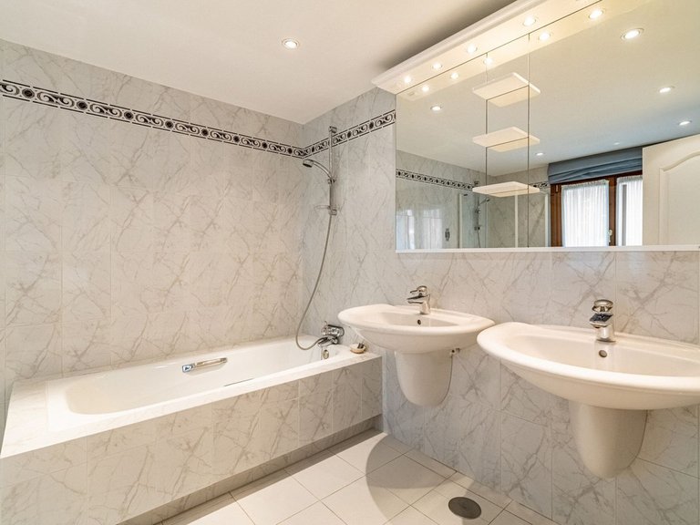 Villa for Sale in Costalita, Malaga 27