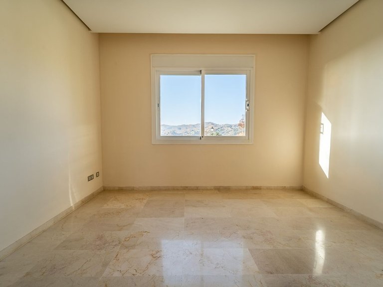 Apartment for Sale in La Cala Golf, Malaga 24