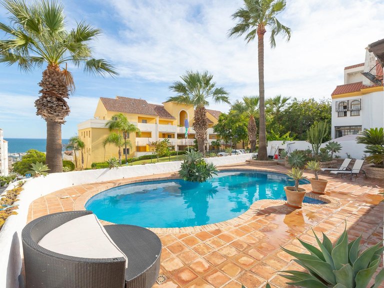 Villa for Sale in Estepona, Malaga 1