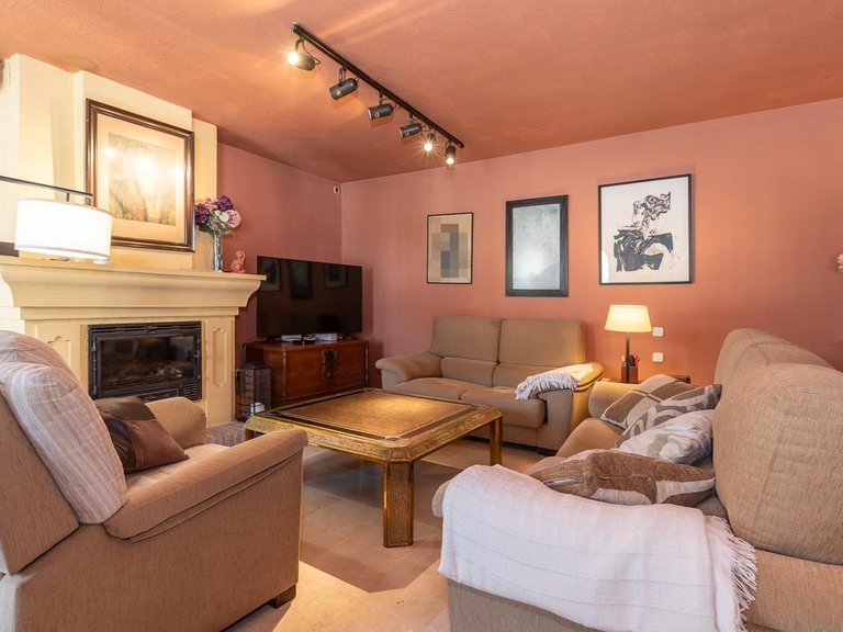 Villa for Sale in Estepona, Malaga 14