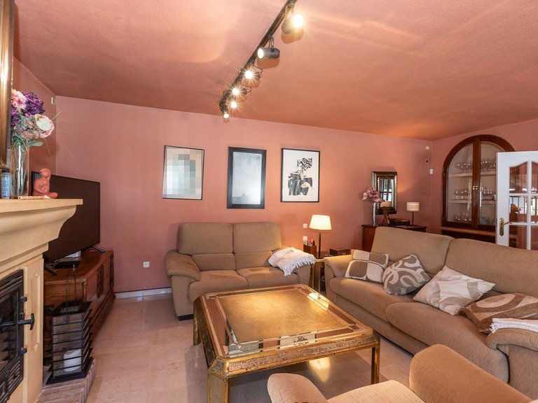 Villa for Sale in Estepona, Malaga 15