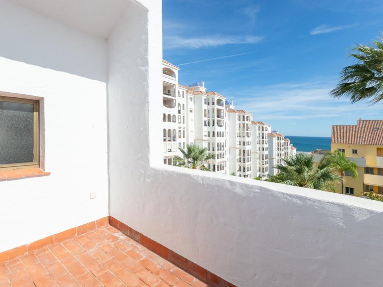 Villa for Sale in Estepona, Malaga 21