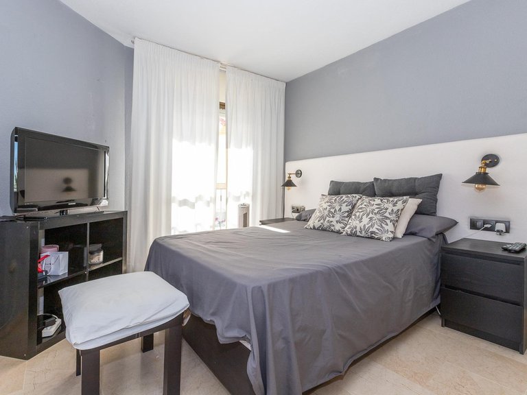 Villa for Sale in Estepona, Malaga 5
