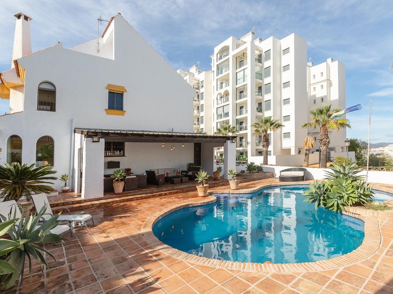 Villa for Sale in Estepona, Malaga 7