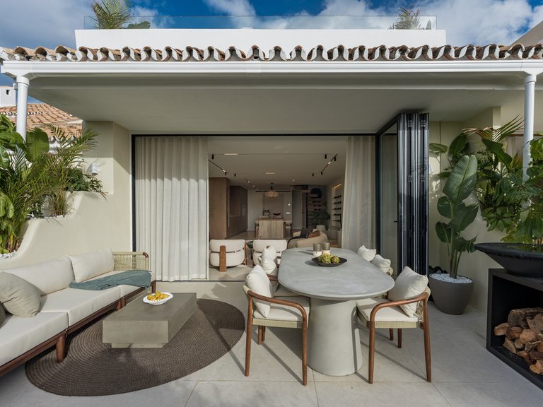 Villa for Sale in Nueva Andalucía, Malaga 3